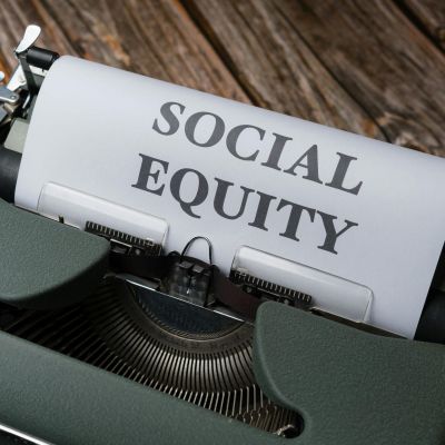 Equità, da dove ripartire. Il concetto di Equità nel Vangelo e nel Socialismo